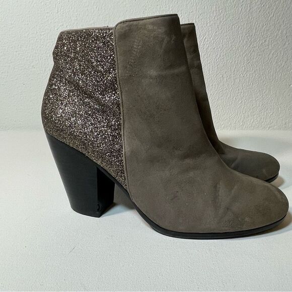 Vince Camuto Hariza glitter ankle boots in Urban Grey Bronzite 9.5 - Picture 11 of 11